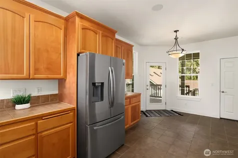 26326 222nd Avenue SE Maple Valley WA 98038
