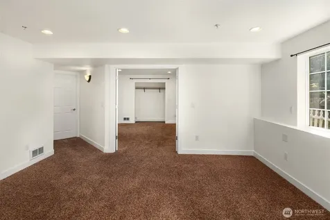 26326 222nd Avenue SE Maple Valley WA 98038
