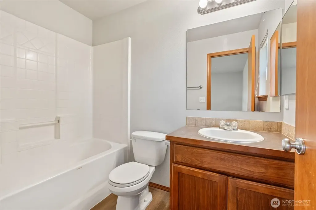 451 Stadium Loop Napavine WA 98565