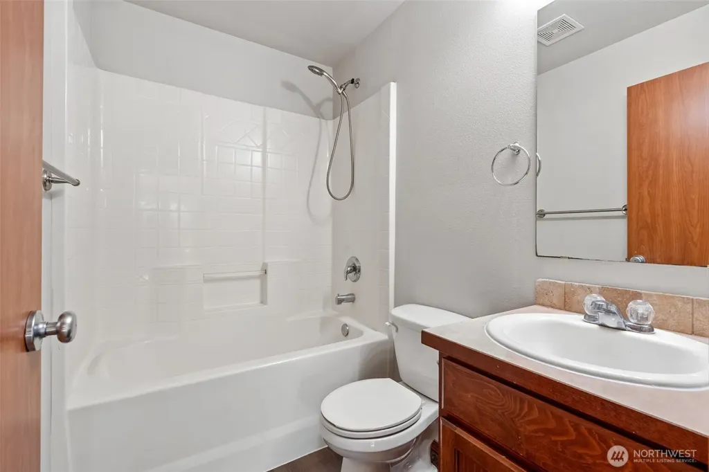 451 Stadium Loop Napavine WA 98565