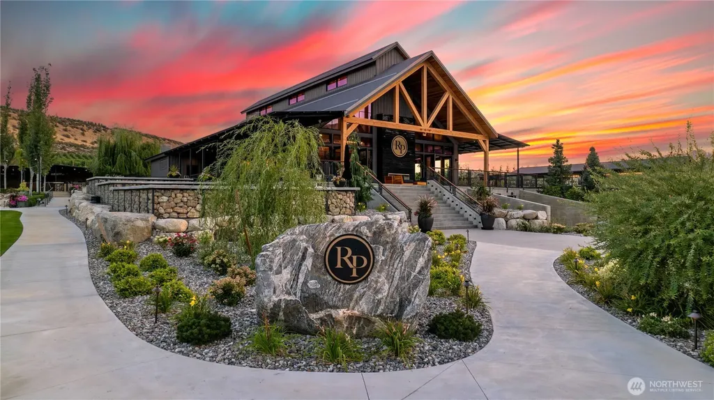 15 Cobblestone Drive Orondo WA 98843