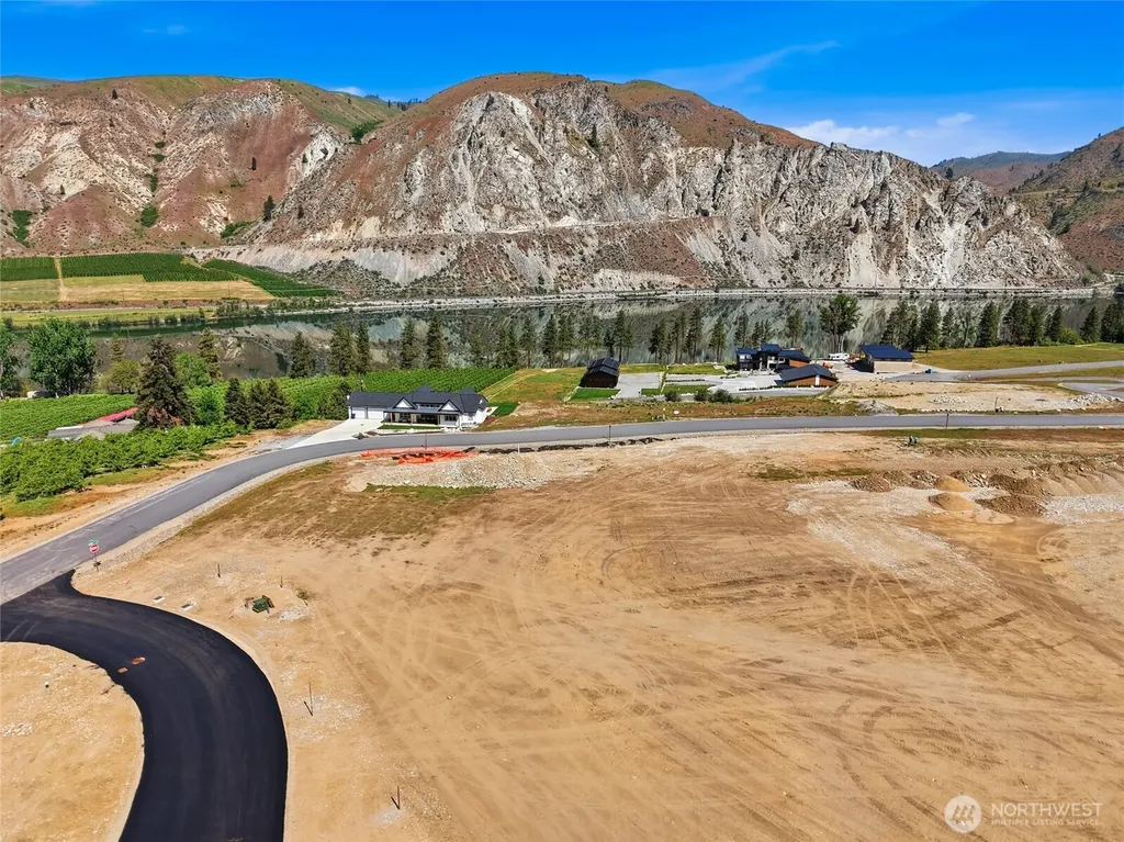 15 Cobblestone Drive Orondo WA 98843