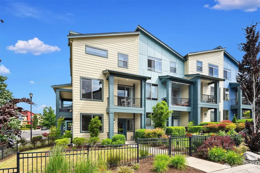 9796 11th Avenue SW Seattle WA 98106
