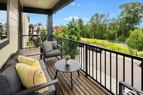 9796 11th Avenue SW Seattle WA 98106