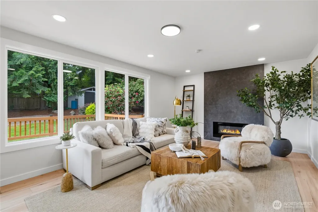 18009 NE 103rd Court Redmond WA 98052