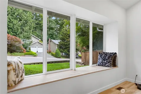 18009 NE 103rd Court Redmond WA 98052