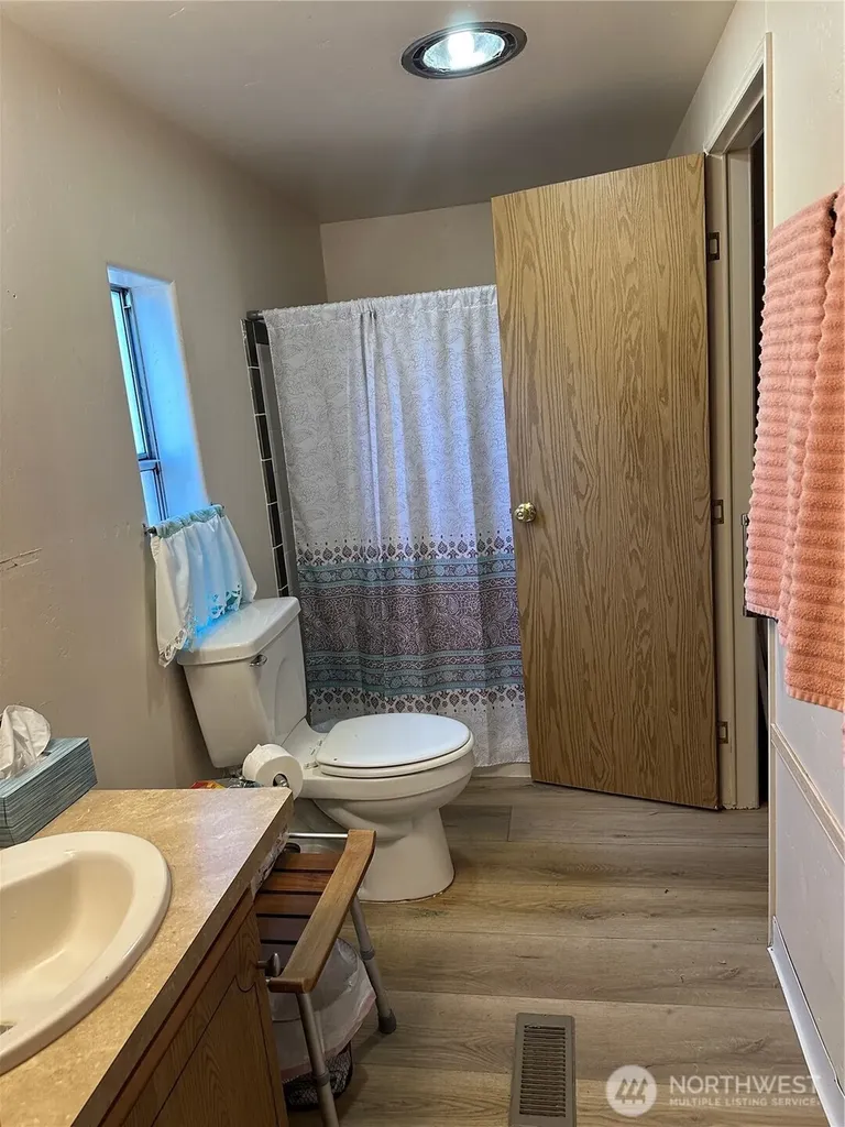 163000 State Highway 305 Poulsbo WA 98370