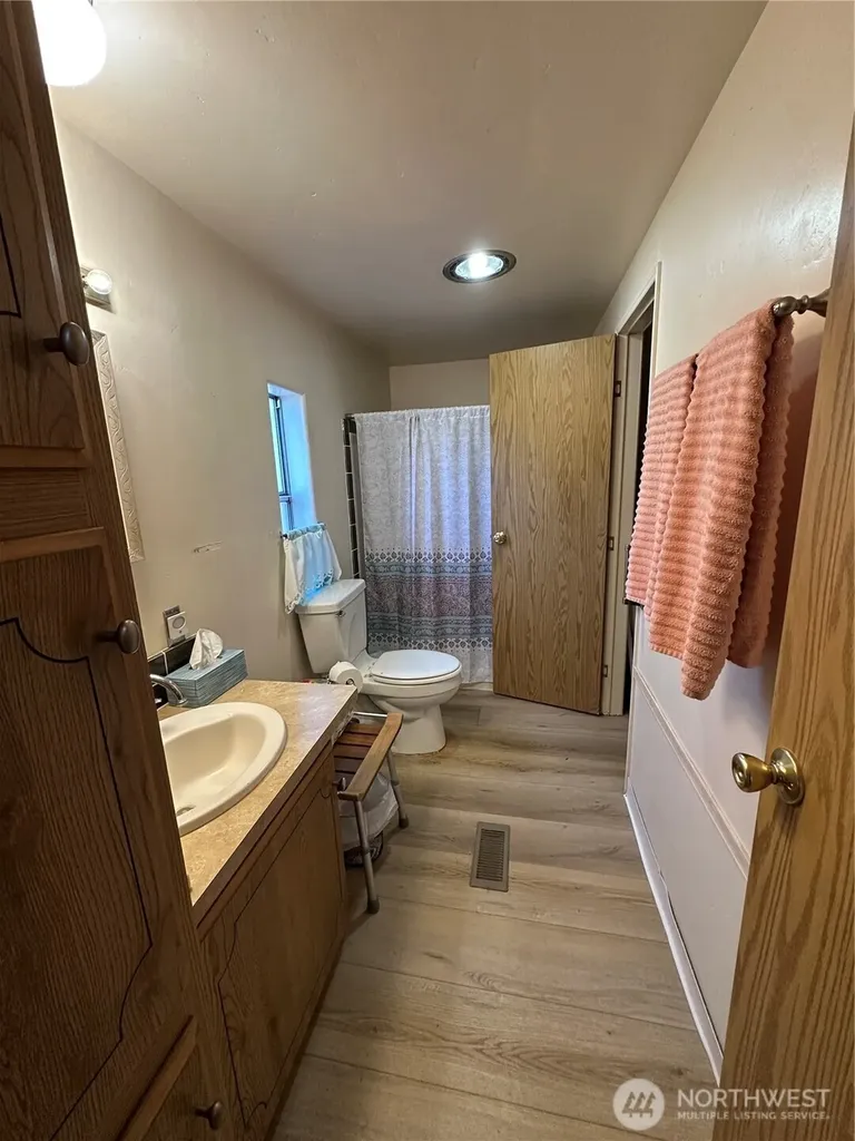 163000 State Highway 305 Poulsbo WA 98370
