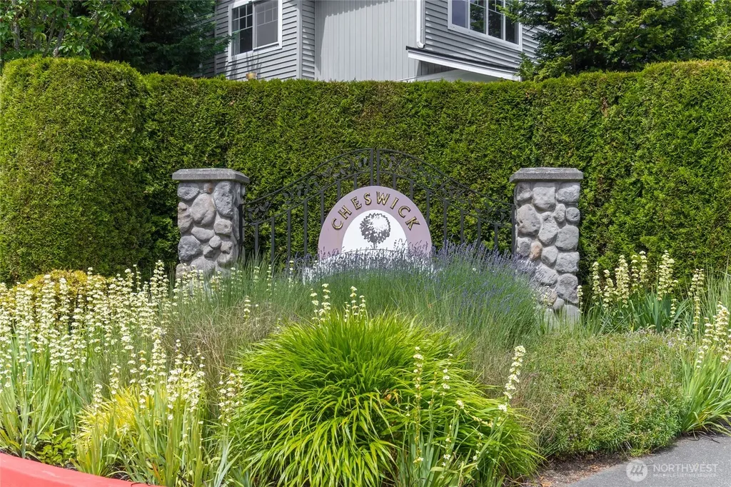 945 232nd Place NE Sammamish WA 98074