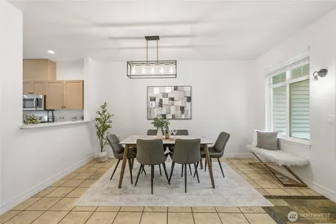 945 232nd Place NE Sammamish WA 98074