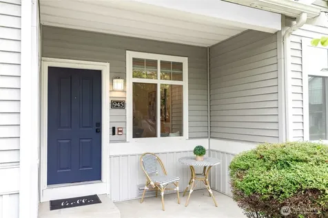 945 232nd Place NE Sammamish WA 98074