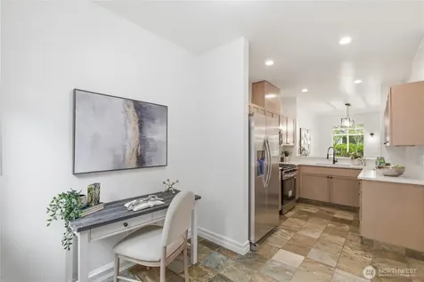 945 232nd Place NE Sammamish WA 98074