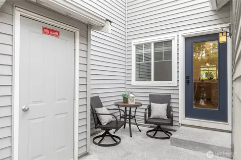 945 232nd Place NE Sammamish WA 98074