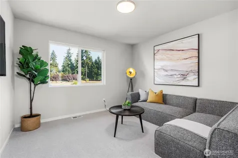 13815 Brookdale Lane E Tacoma WA 98445