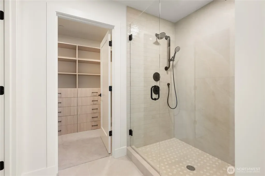 9909 NE 200th Street Bothell WA 98011