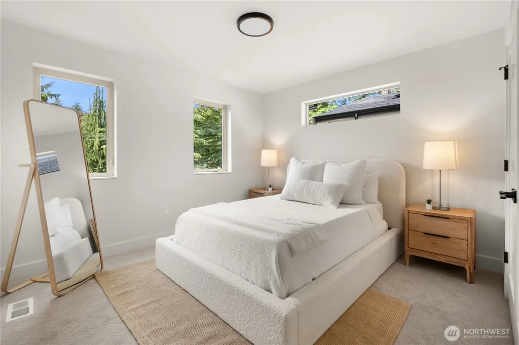 9909 NE 200th Street Bothell WA 98011