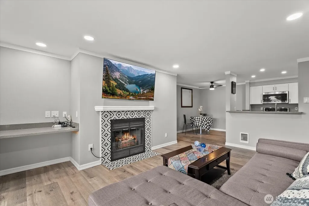 215 100th Street SW Everett WA 98204
