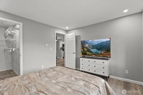 215 100th Street SW Everett WA 98204