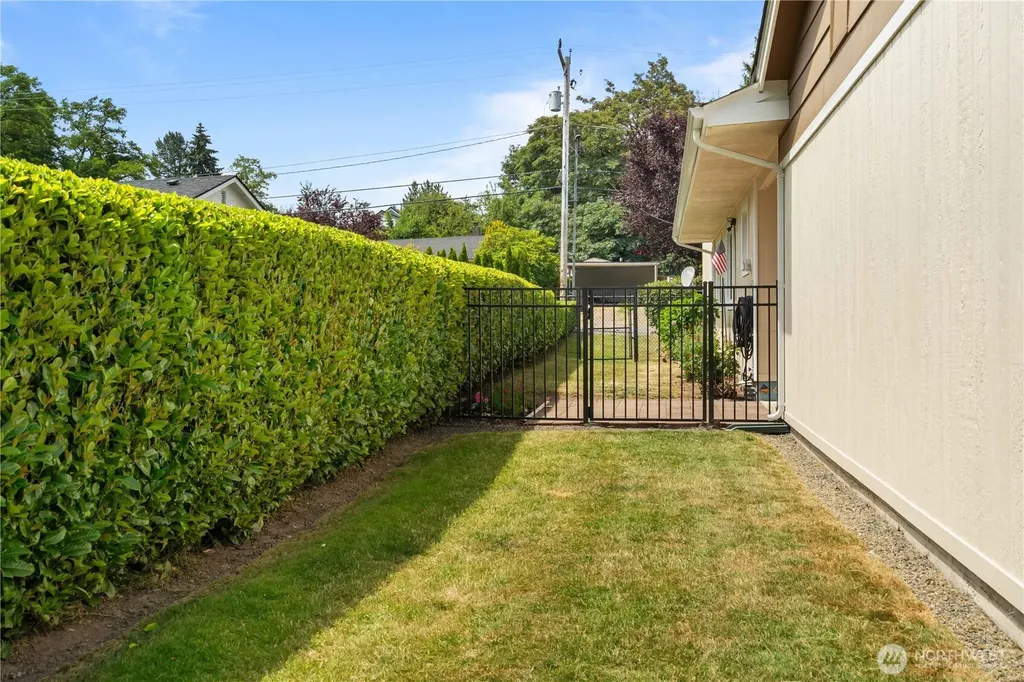 1809 5th Street SW Puyallup WA 98371