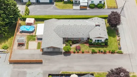 1809 5th Street SW Puyallup WA 98371