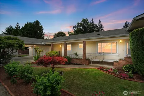 1809 5th Street SW Puyallup WA 98371