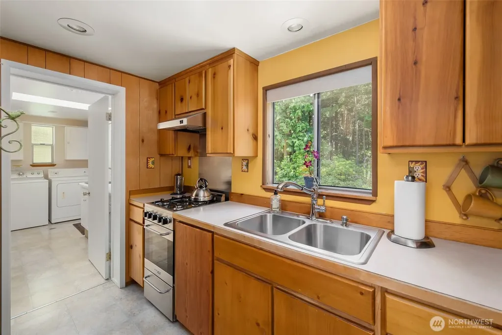 2161 Winterhawk Lane Coupeville WA 98239