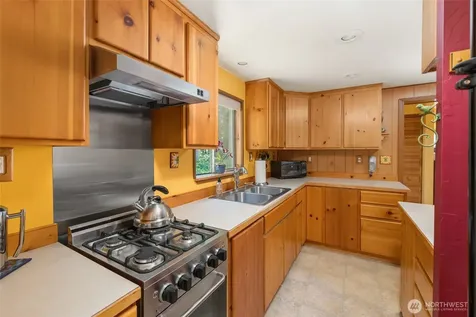 2161 Winterhawk Lane Coupeville WA 98239