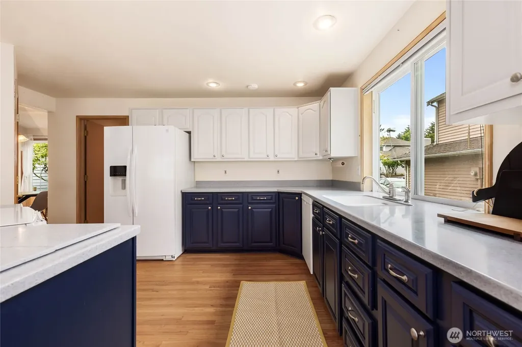 34504 8th Avenue SW Federal Way WA 98023