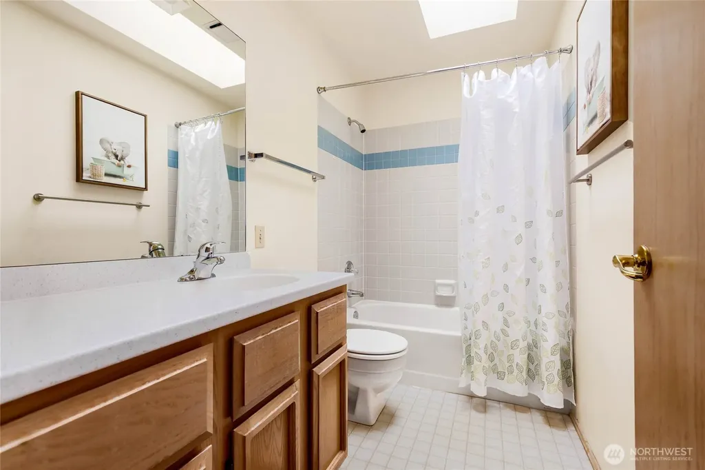 34504 8th Avenue SW Federal Way WA 98023