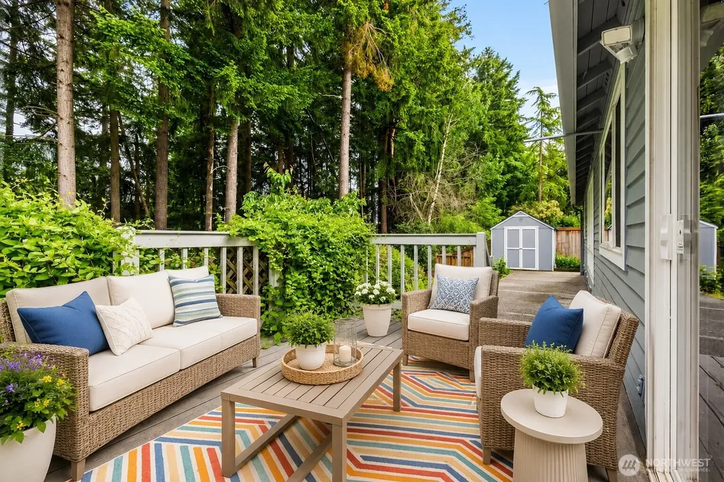 34504 8th Avenue SW Federal Way WA 98023