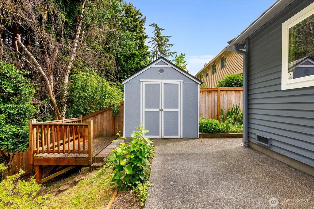 34504 8th Avenue SW Federal Way WA 98023