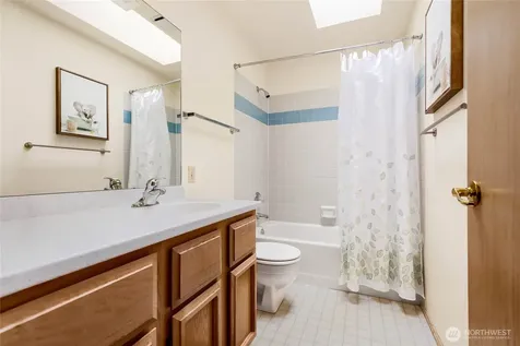 34504 8th Avenue SW Federal Way WA 98023