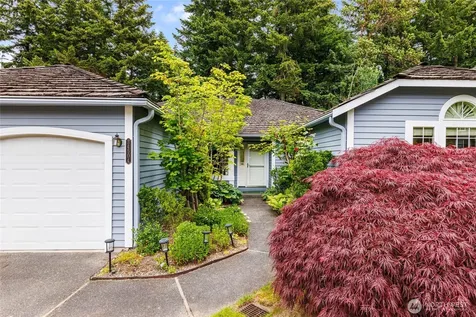 34504 8th Avenue SW Federal Way WA 98023
