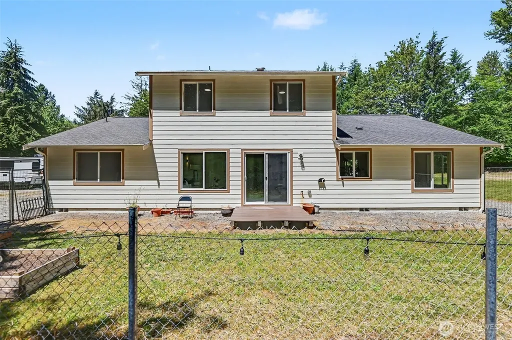 17826 214th Avenue Ct E Orting WA 98360