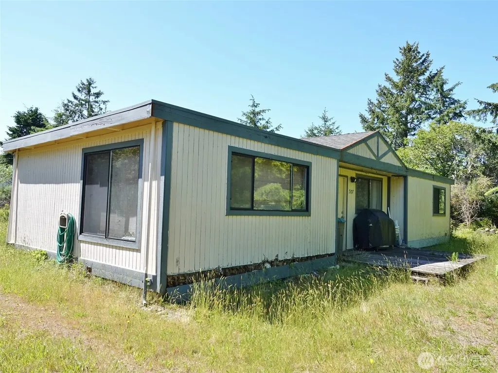 307 Pt Brown Avenue SW Ocean Shores WA 98569
