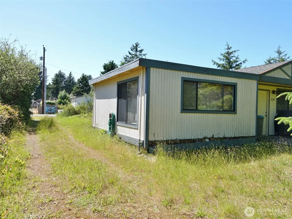 307 Pt Brown Avenue SW Ocean Shores WA 98569