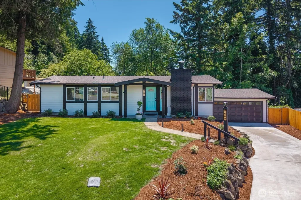 9607 S 216th Street Kent WA 98031
