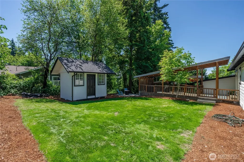 9607 S 216th Street Kent WA 98031