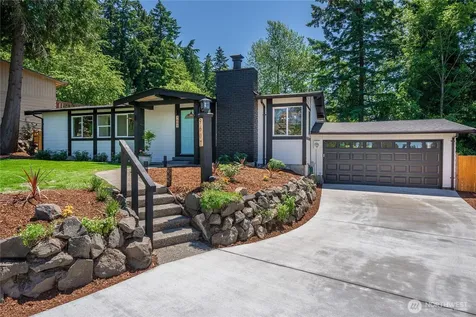 9607 S 216th Street Kent WA 98031