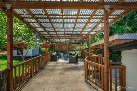 9607 S 216th Street Kent WA 98031