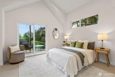 4235 S Bradford Street Seattle WA 98118