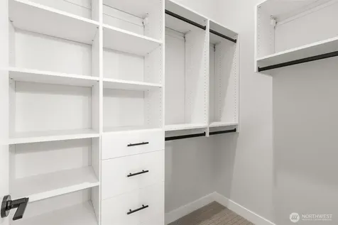 4235 S Bradford Street Seattle WA 98118