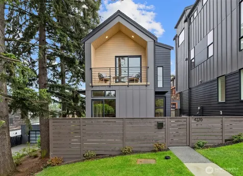 4235 S Bradford Street Seattle WA 98118