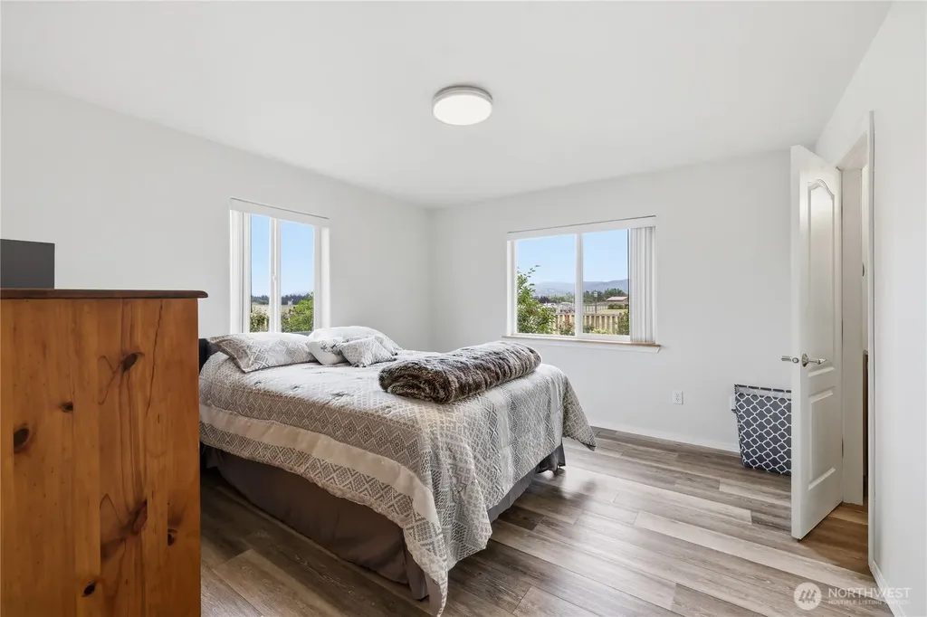 73 Haywire Lane Sequim WA 98382