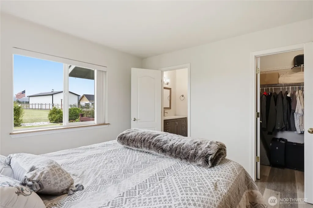 73 Haywire Lane Sequim WA 98382
