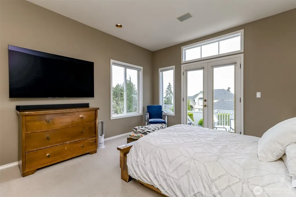 30015 1st Place S Federal Way WA 98003