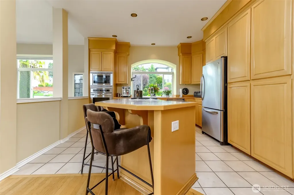 30015 1st Place S Federal Way WA 98003