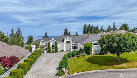 30015 1st Place S Federal Way WA 98003