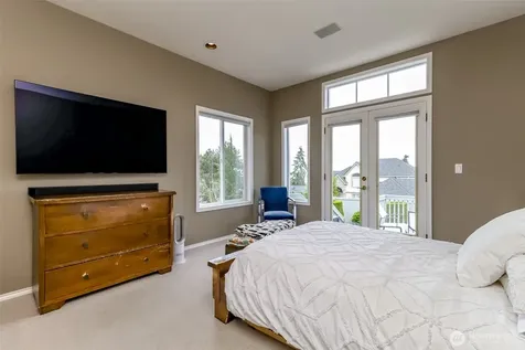 30015 1st Place S Federal Way WA 98003