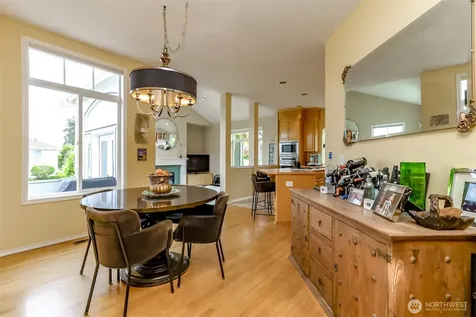 30015 1st Place S Federal Way WA 98003